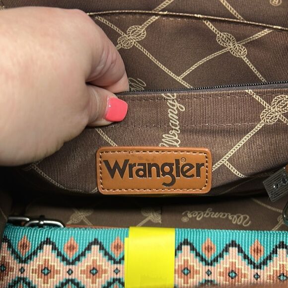 NWT Wrangler tote - Picture 4 of 5